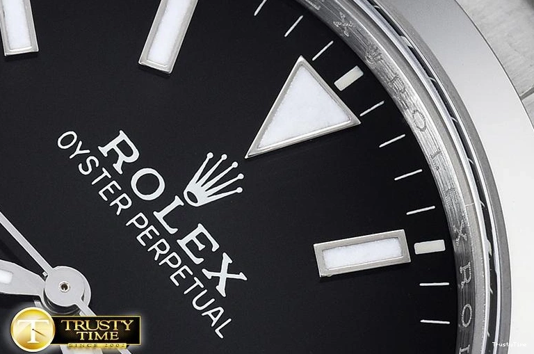 0505 ROLEXP1020 – Explorer TechFriendly 964